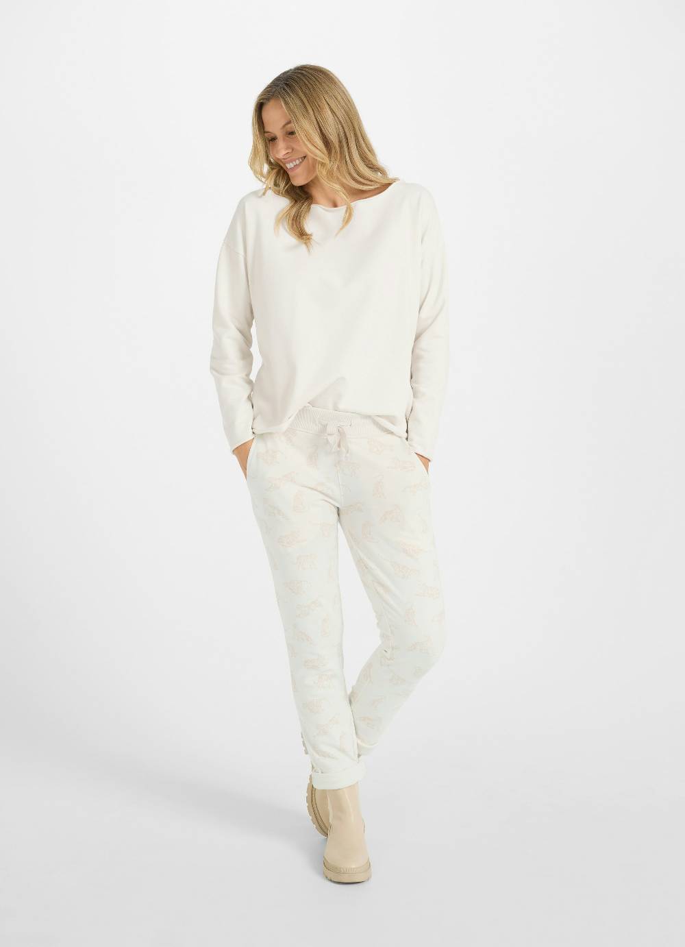 Juvia Loose Fit - Sweatpants VIP-Rabatte