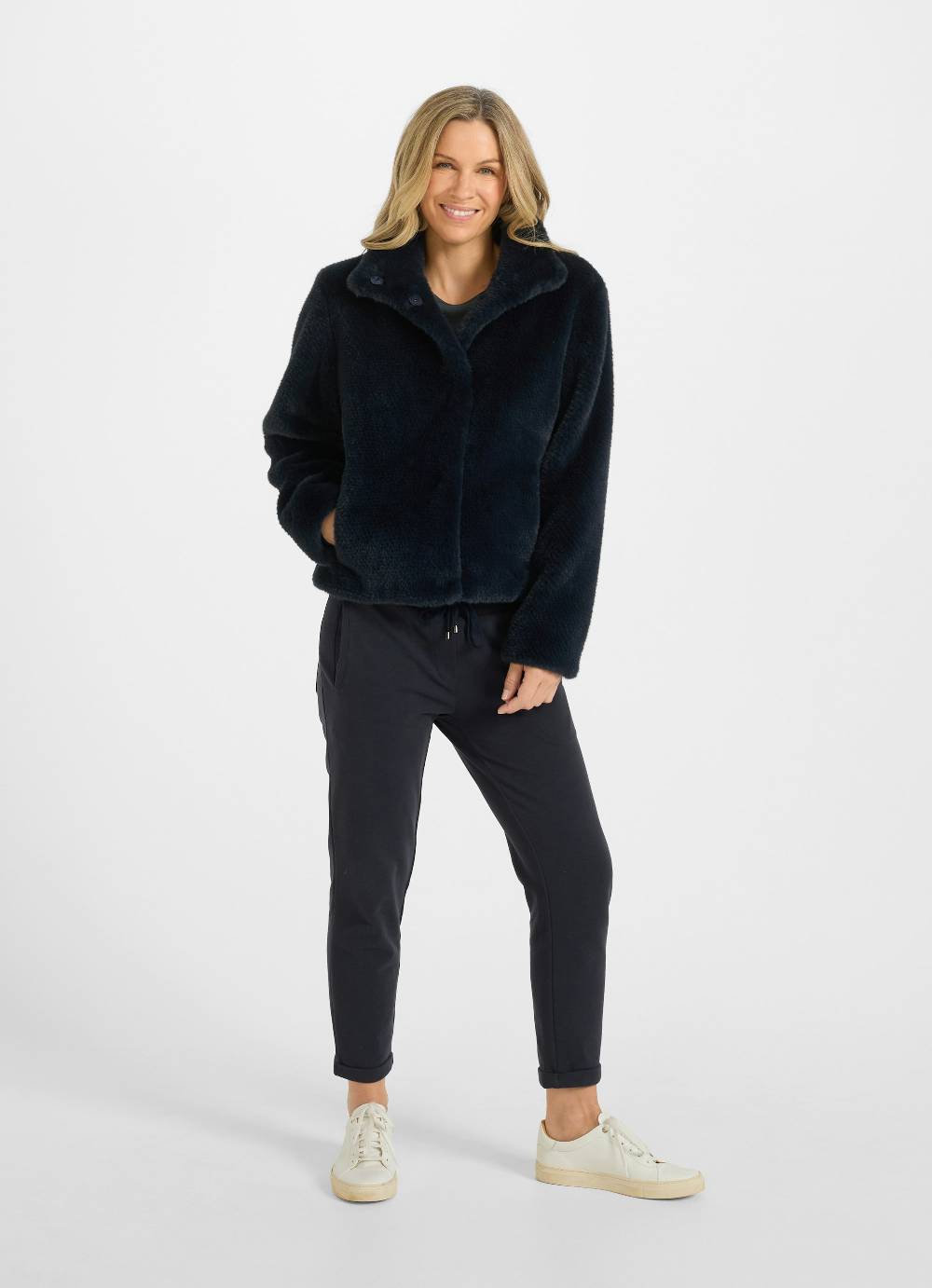 Juvia Faux Fur - Jacke Super Sparpreis