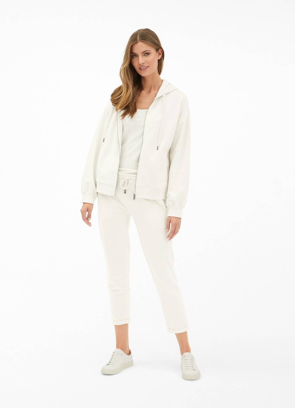 Juvia Hoodie - Jacke Vierteljährliche Förderung