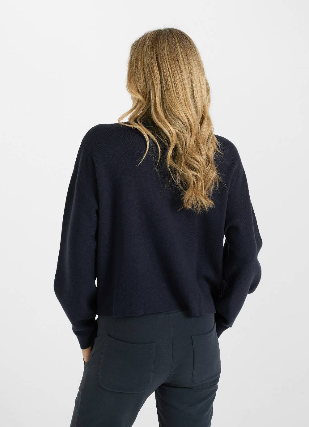 Juvia Padstow Sweater Collar 2025