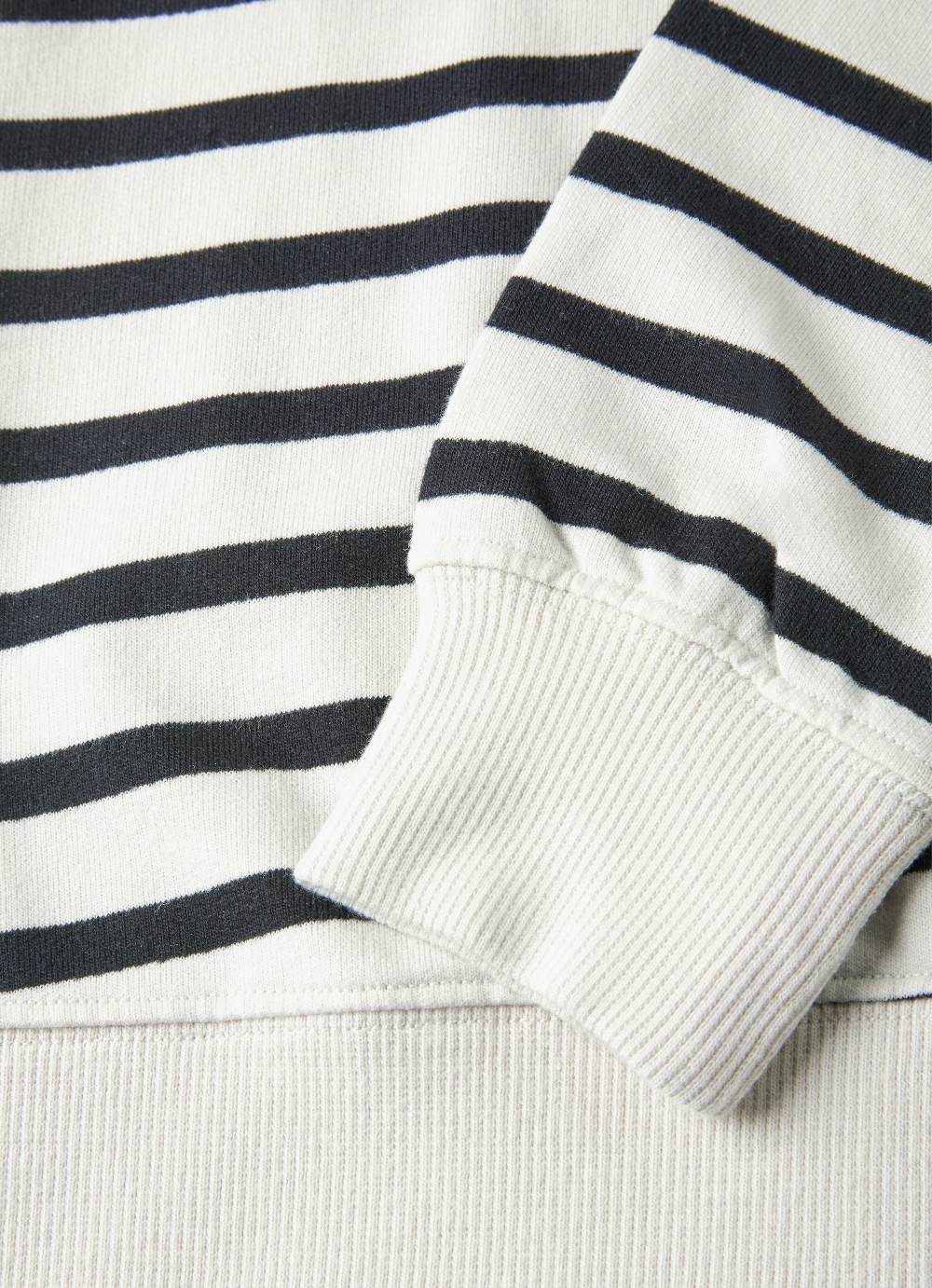 Juvia Hoodie Online Shopping