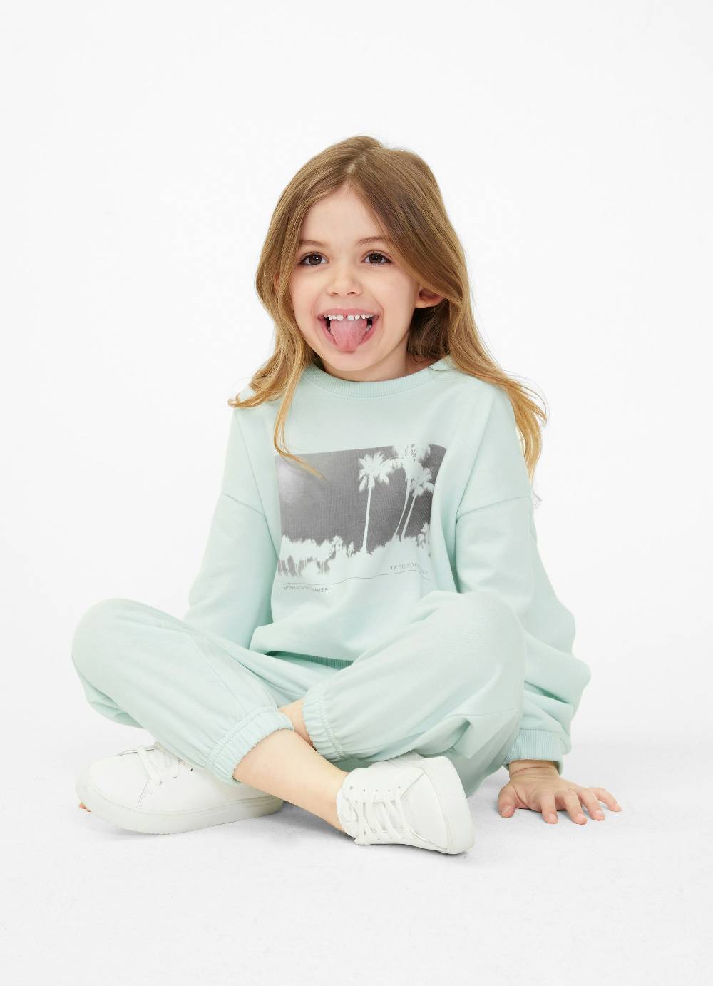 Juvia Sweatshirt 50% Rabatt mit kostenlosem Versand