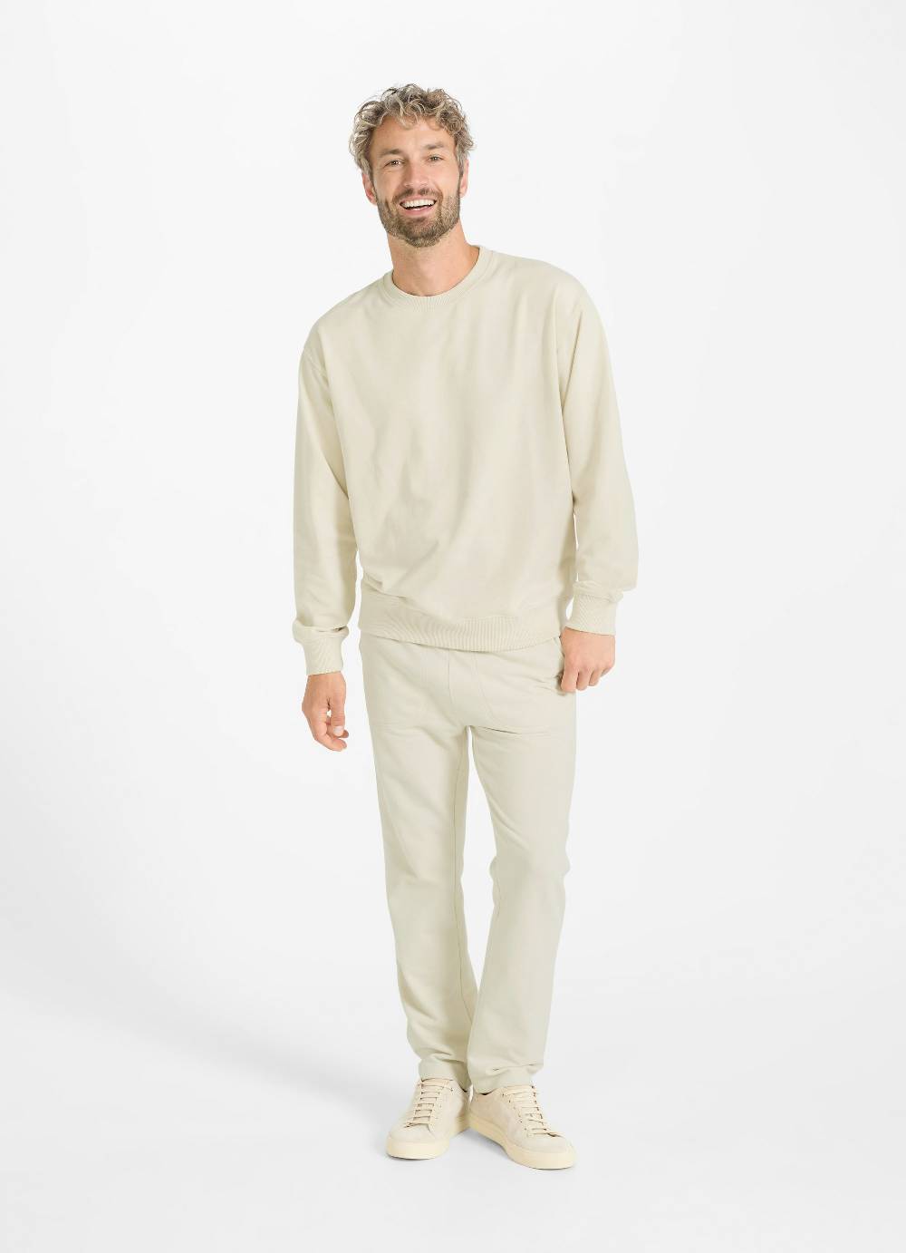 Juvia Regular Fit - Sweatpants Valentinstagsangebot