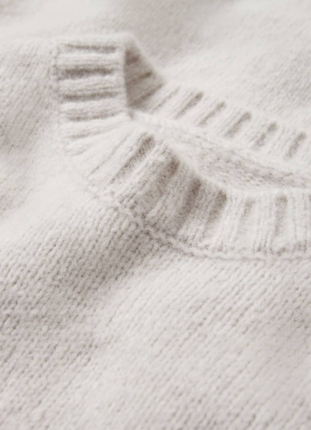 Juvia Fluffy Knit Sweater Apres Ski zollfrei