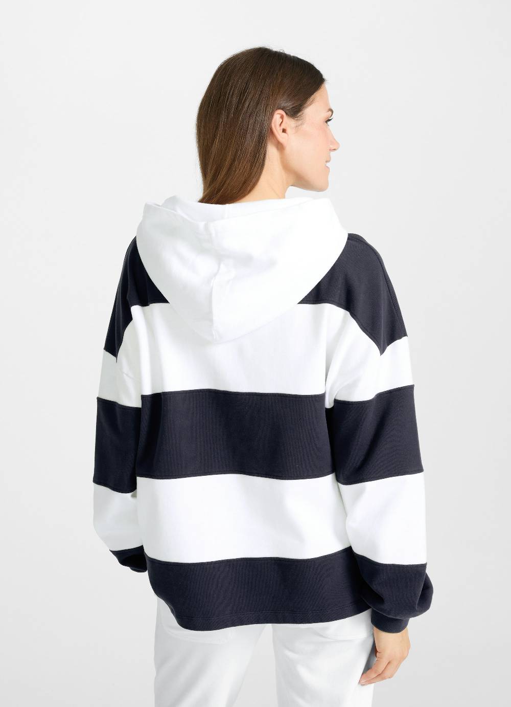 Juvia Hoodie Online Shopping