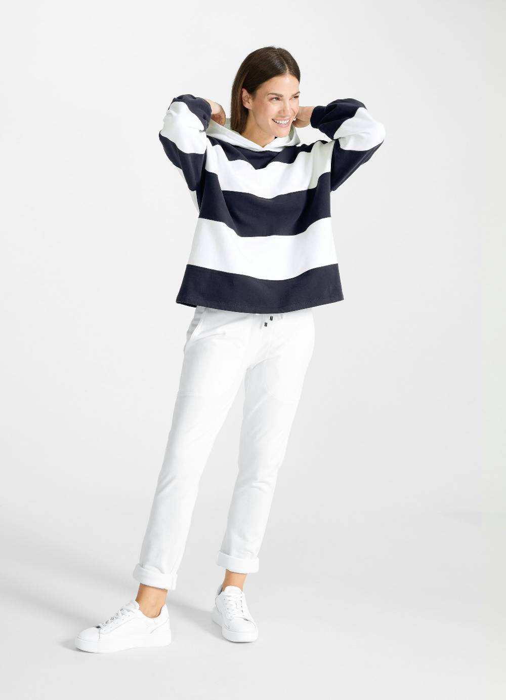 Juvia Hoodie Online Shopping