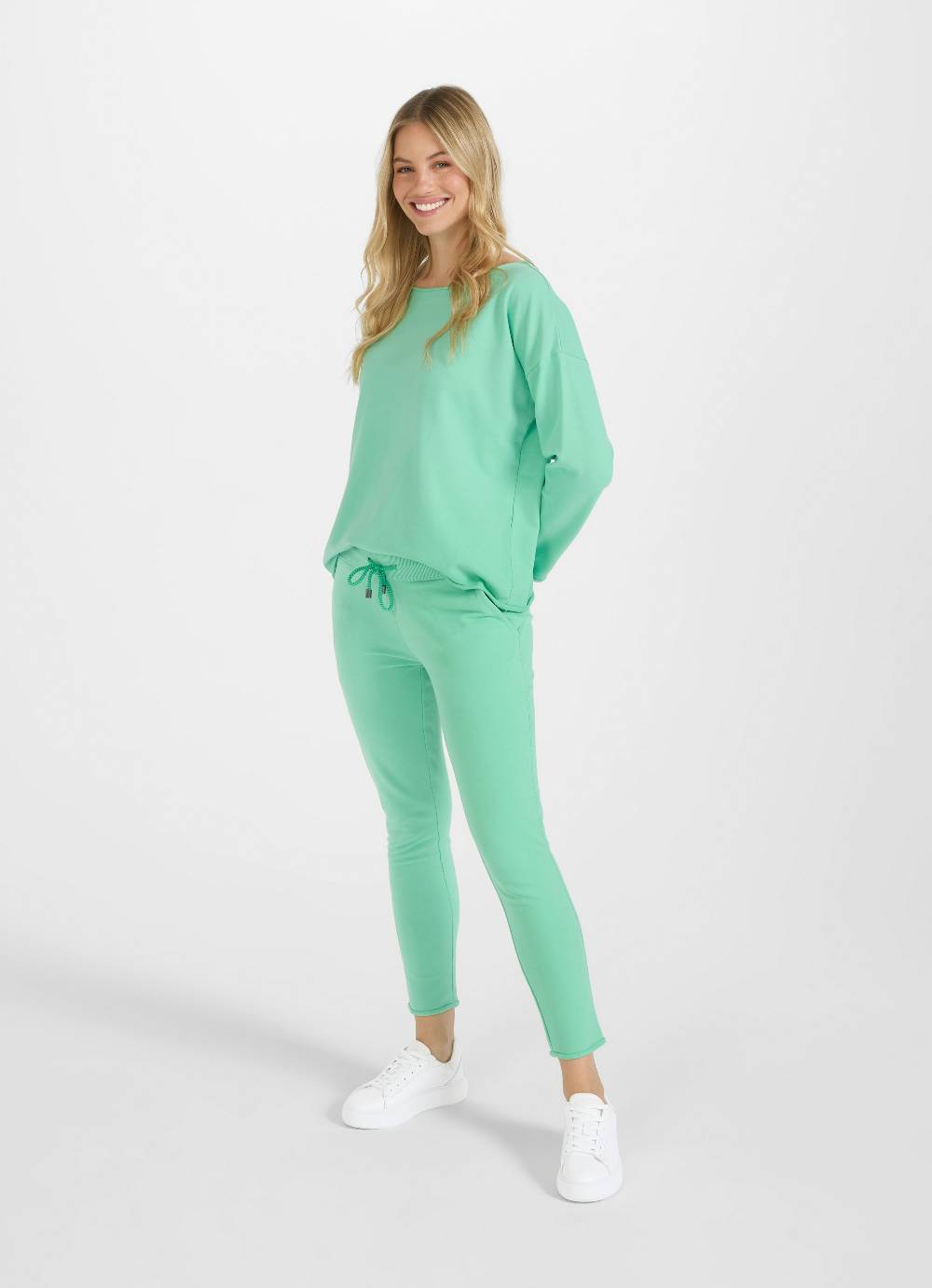 Juvia Slim Fit - Sweatpants Jubiläumsangebot