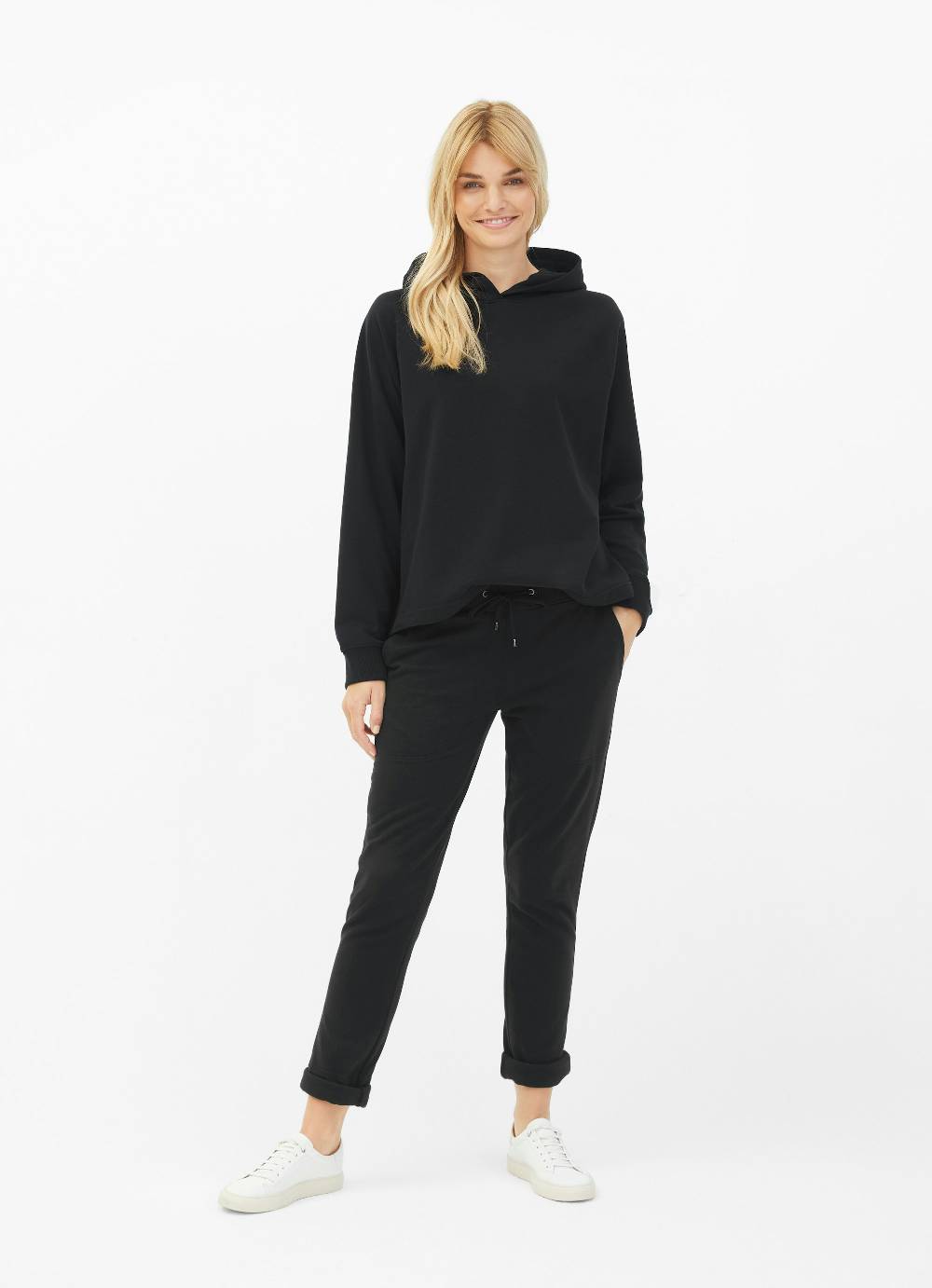 Juvia Hoodie Kauf eins, bekomm eins gratis