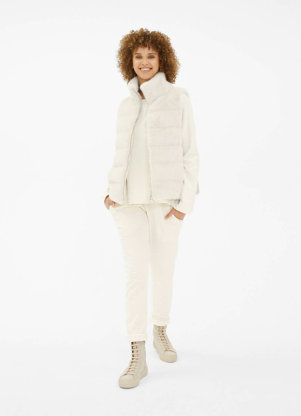 Juvia Faux Fur - Daunenweste Begrenzte Freigabe