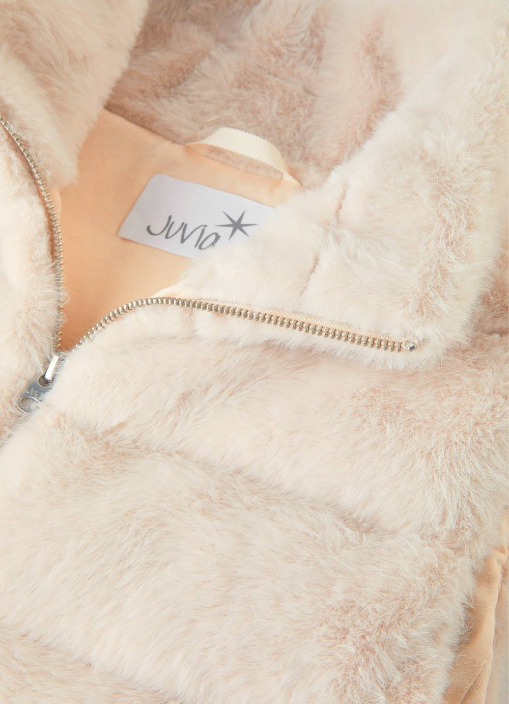 Juvia Faux Fur - Daunenweste Begrenzte Freigabe