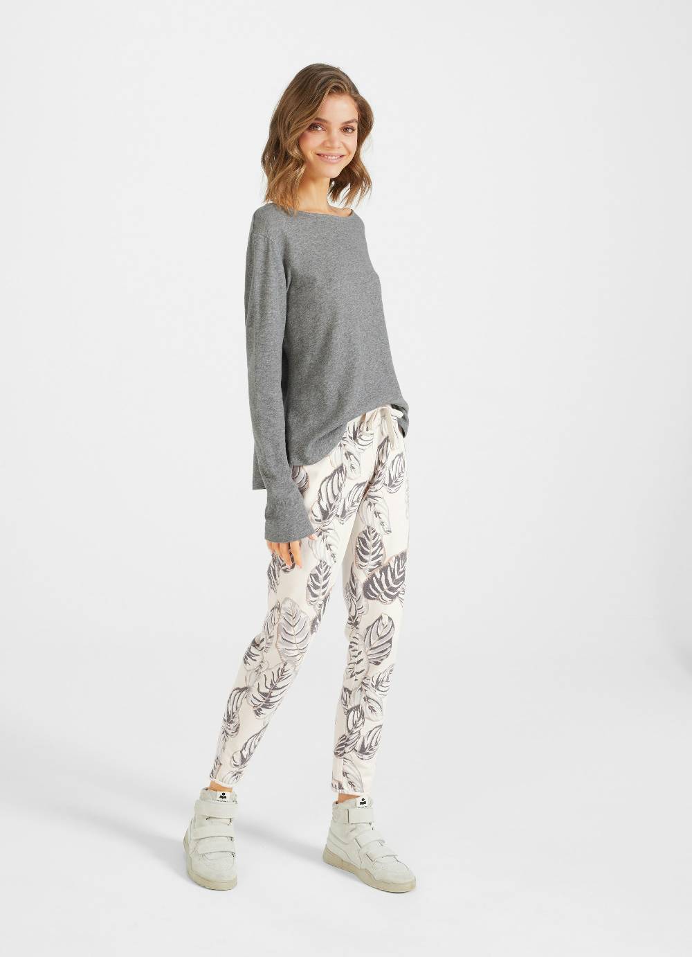 Juvia Slim Fit - Sweatpants Bis zu 65% Rabatt