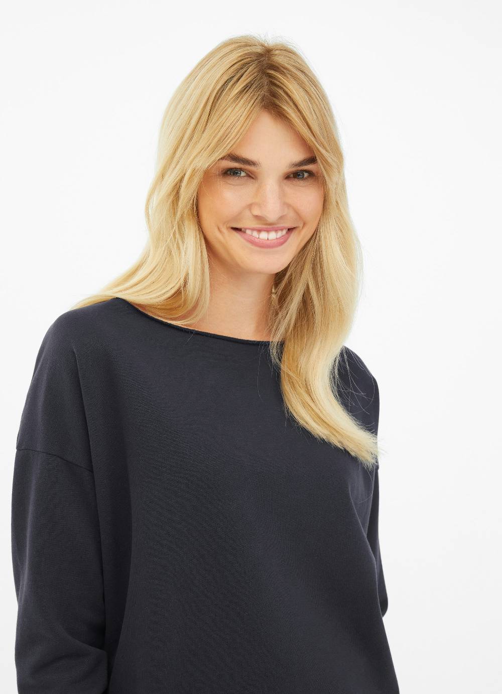 Juvia Sweatshirt Begrenzt auf 3 Tage
