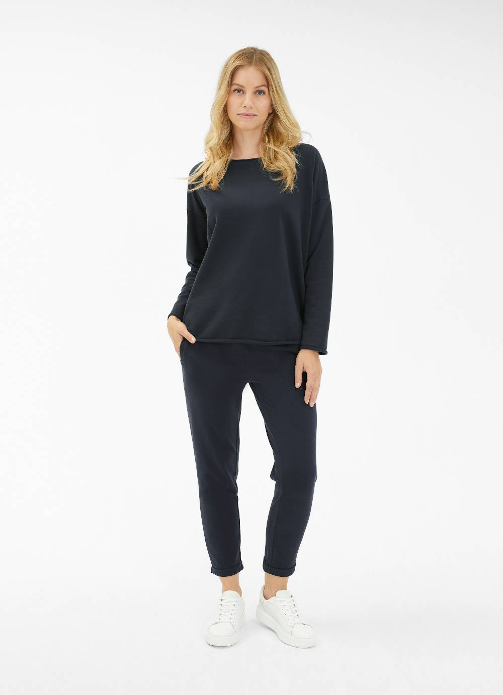 Juvia Casual Fit - Sweatpants Online