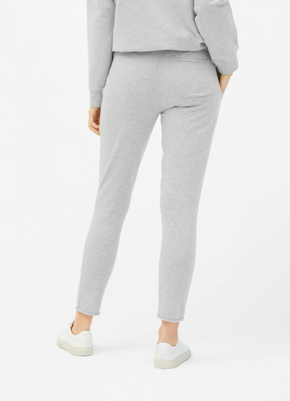 Juvia Slim Fit - Sweatpants Saisonschlussverkauf