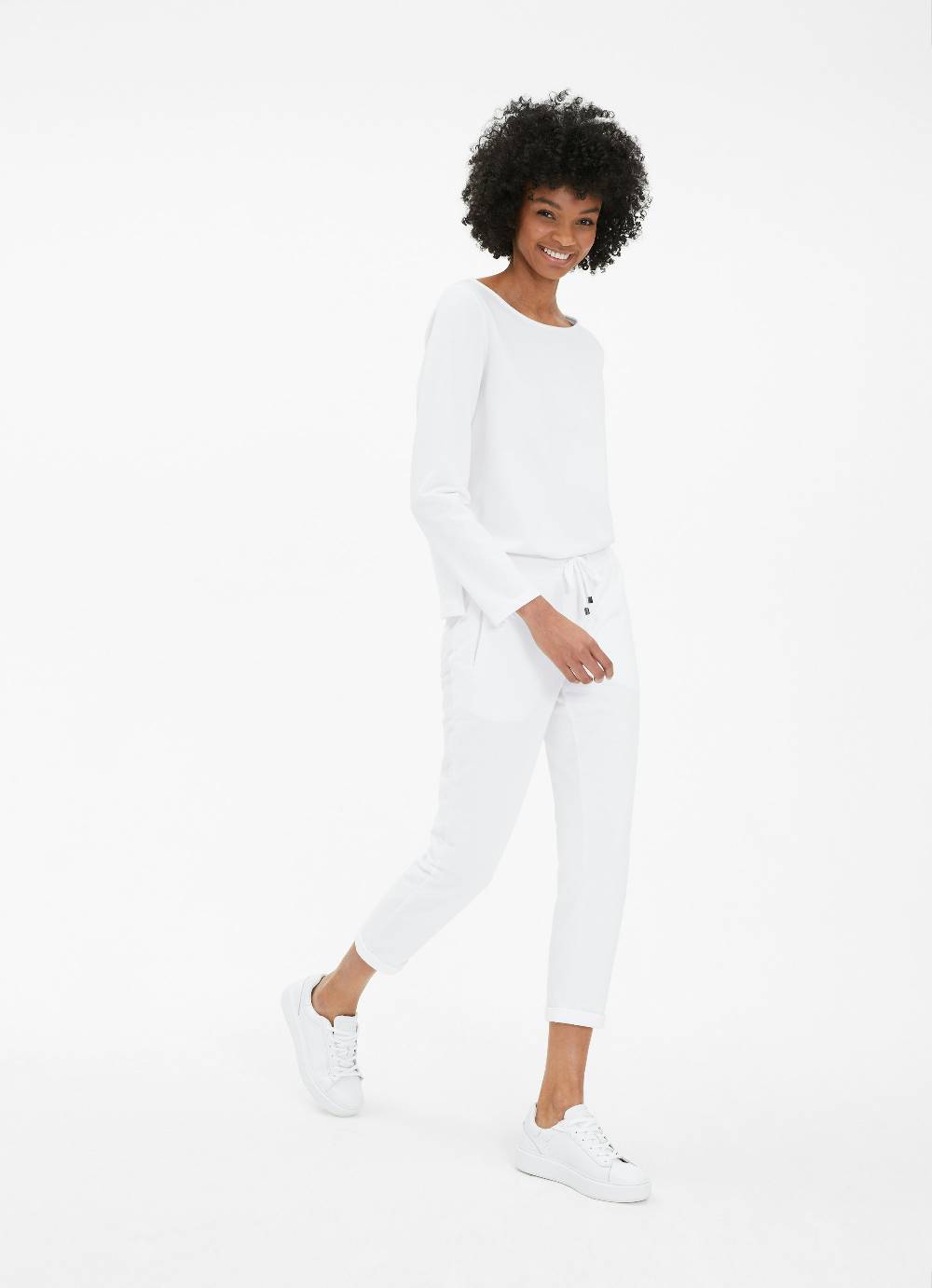 Juvia Casual Fit - Sweatpants Blitzangebot