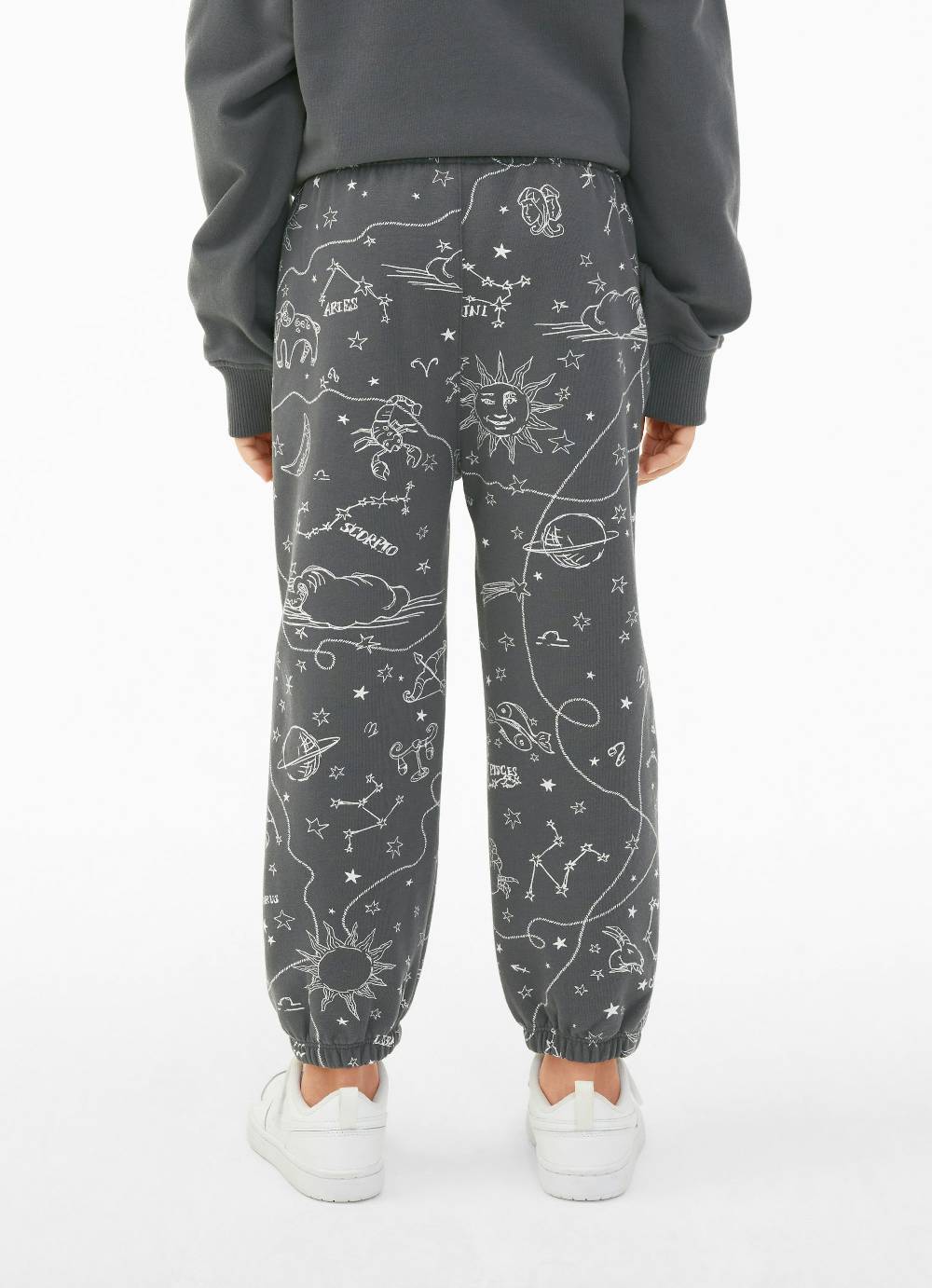 Juvia Baggy Fit - Sweatpants Sonderangebote