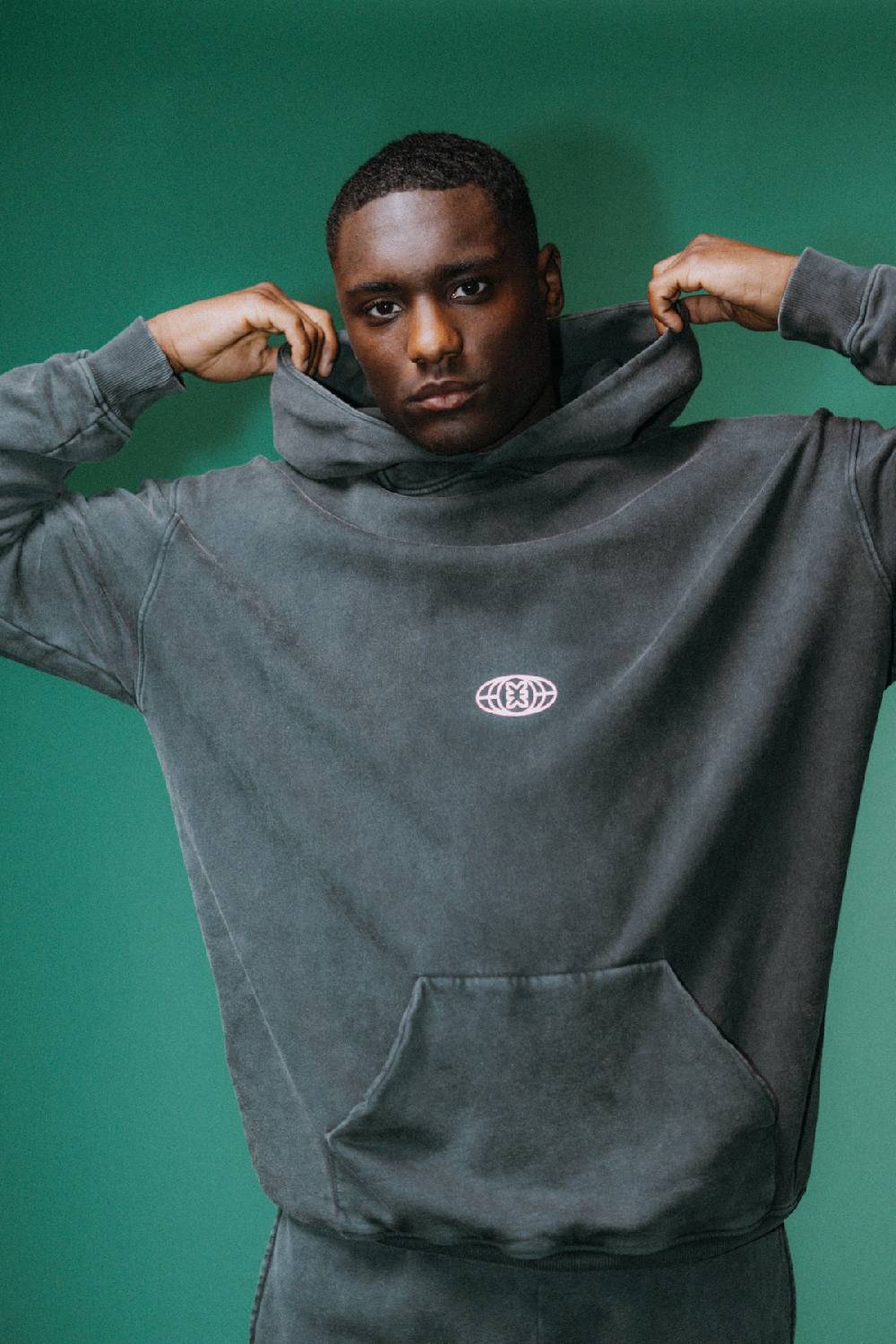 Karo Kauer Statement Hoodie Reflective Fabrikpreis