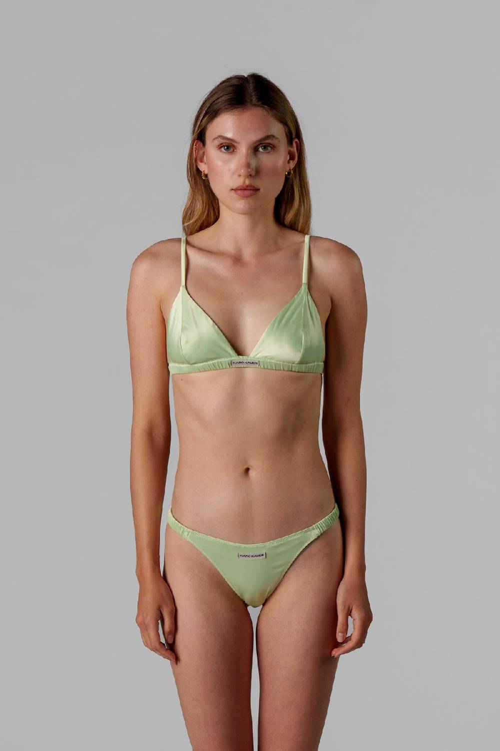 Karo Kauer Satin Bra Matcha Letzter Tag