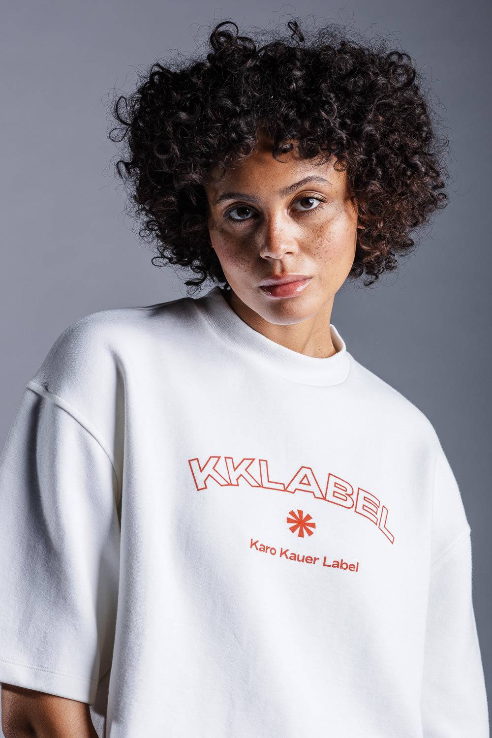 Karo Kauer Cropped T-Shirt KKLABEL Fabrik Onlineshop
