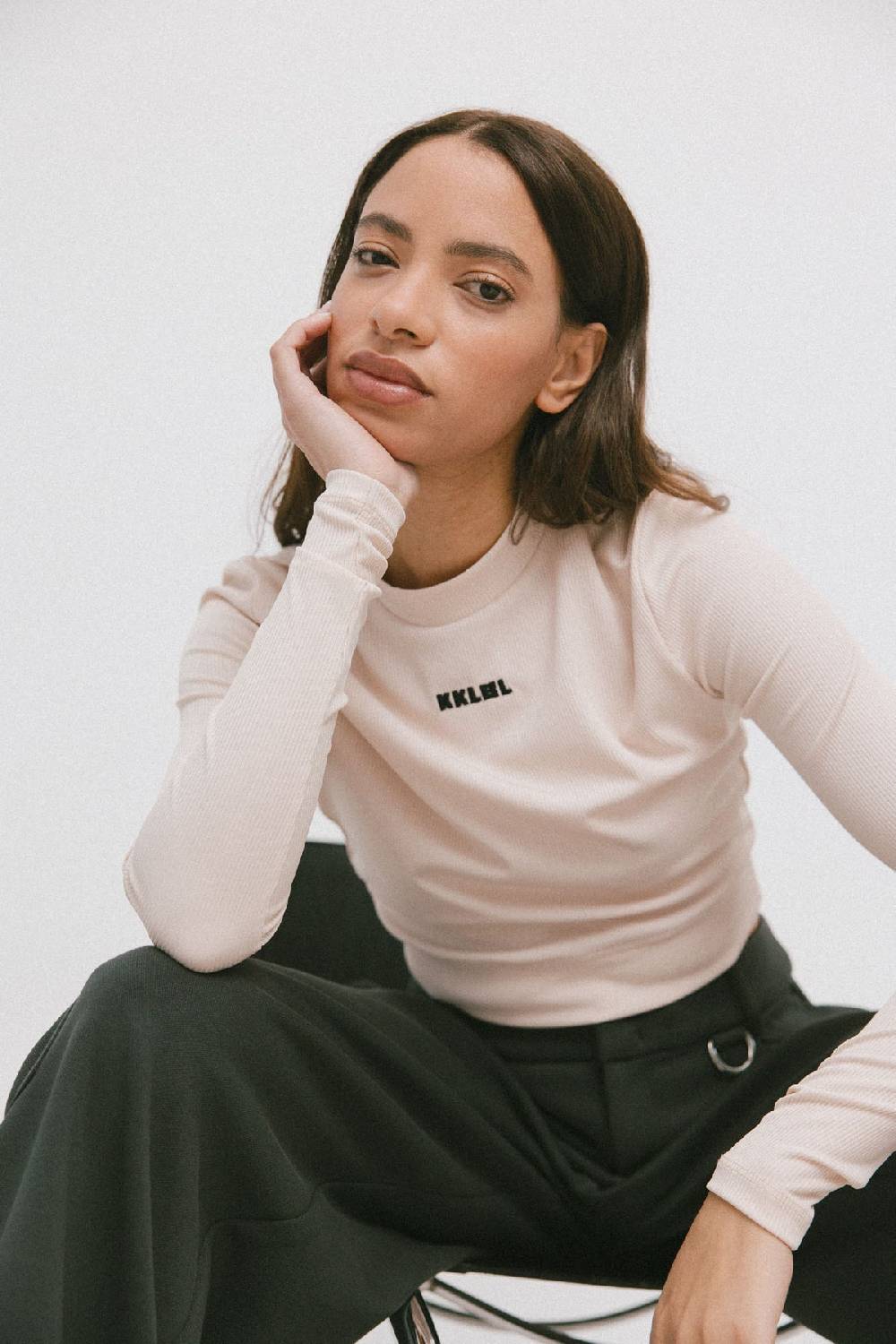 Karo Kauer Cropped Shirt White Pearl im Angebot