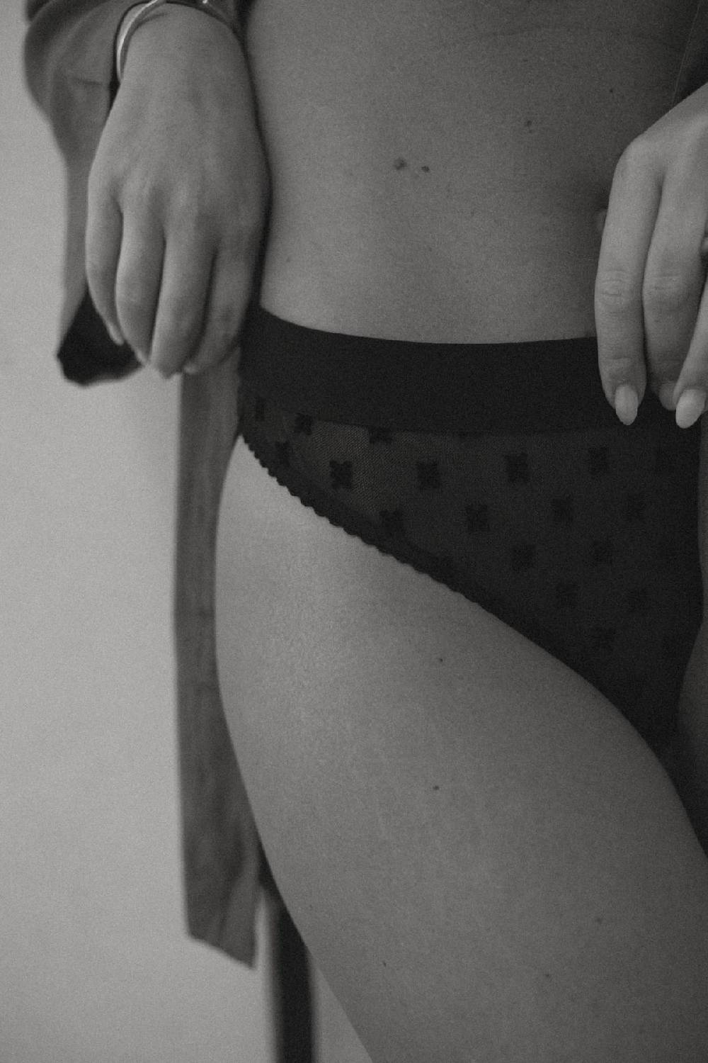 Karo Kauer Mesh Panty Black Limitierter Zeitrabatt