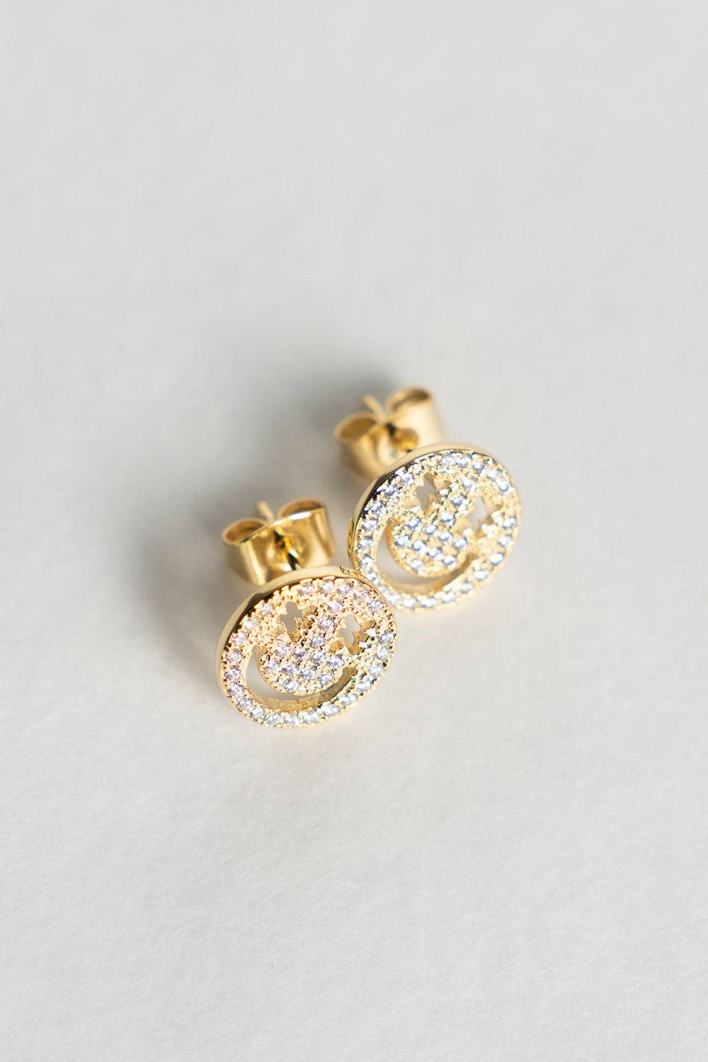 Karo Kauer Smile Studs Sparkle Gold Kostenloser Versand