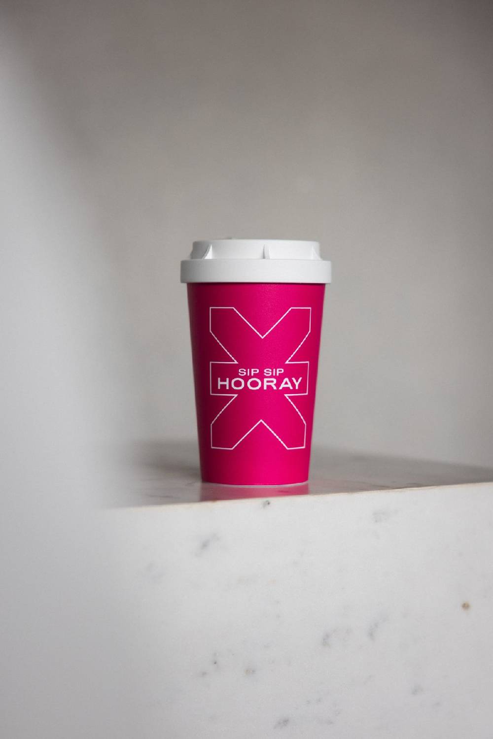 Karo Kauer Coffee Cup Pink – Café Edition Räumungsverkauf