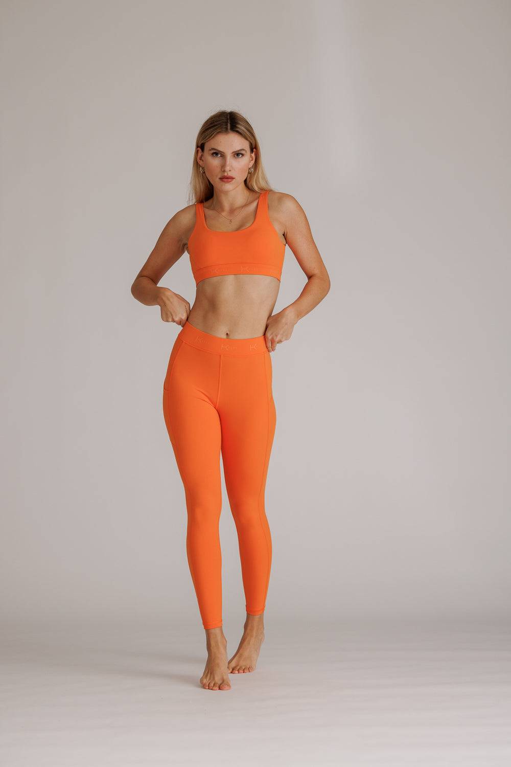 Karo Kauer Dynamic Sports Bra Flame Orange Nur noch ein Tag übrig
