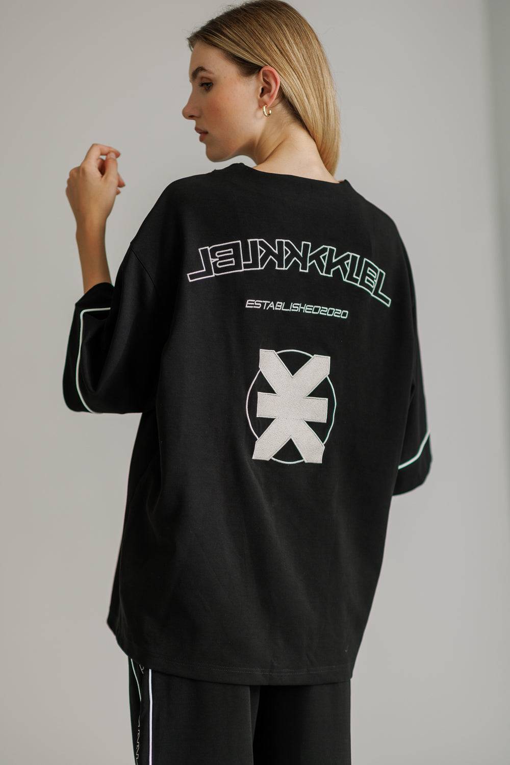Karo Kauer Baseballshirt Black Begrenzt auf 3 Tage