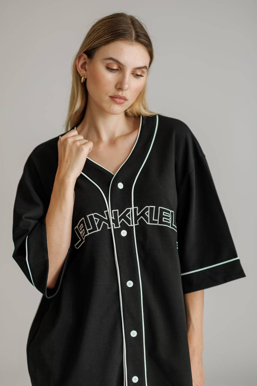 Karo Kauer Baseballshirt Black Begrenzt auf 3 Tage