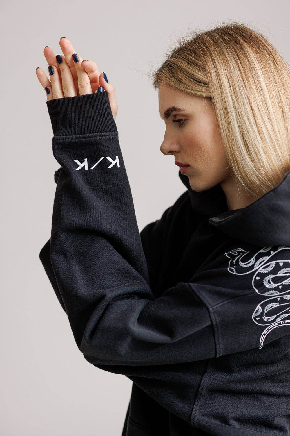 Karo Kauer Hoodie Faded Black Versandkostenfrei