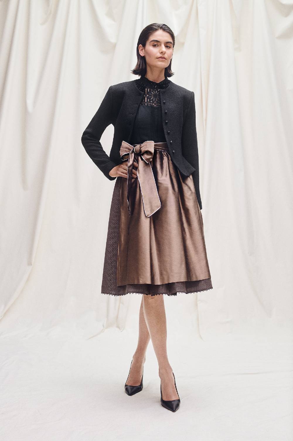 Kinga Mathe Dirndl BOSS in Gold Fabrik Onlineshop