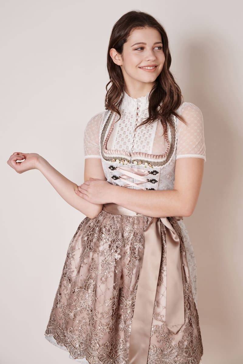 Krüger Madl Dirndl Dolores (60cm) Begrenzt auf 3 Tage