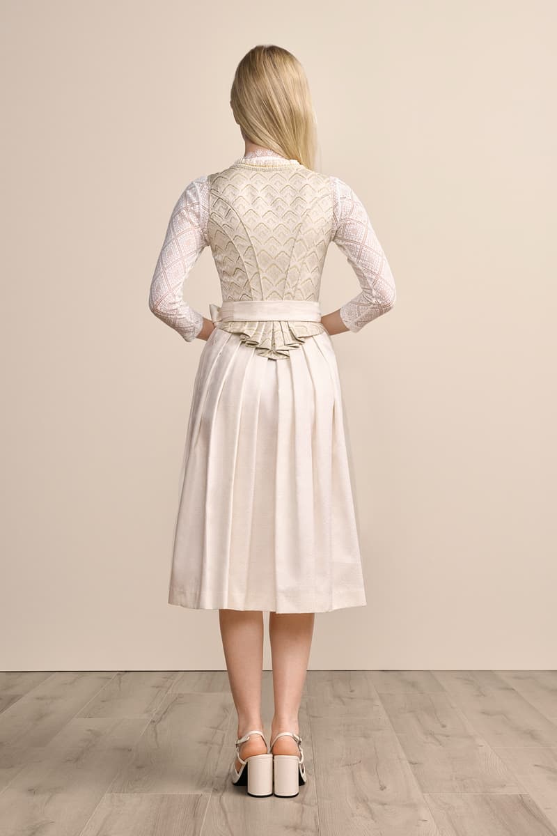 Krüger Madl Dirndl Felija (70cm) Speichern exportieren