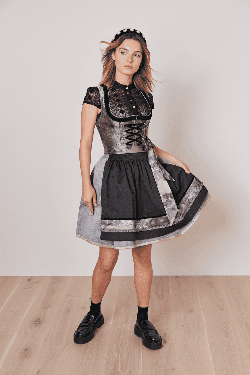 Krüger Madl Dirndl Laurina (50cm) Lagerräumung