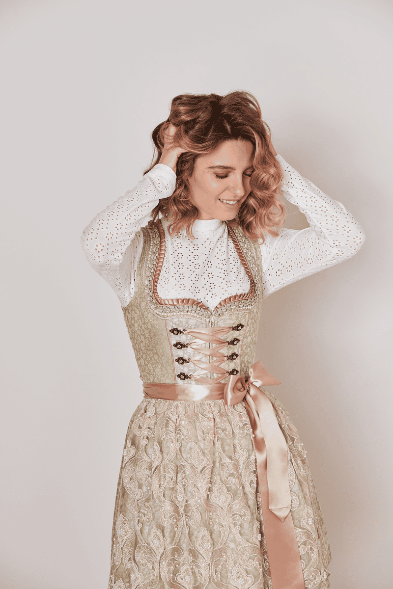 Krüger Madl Dirndl Edina (50cm) Kauf eins, bekomm eins gratis
