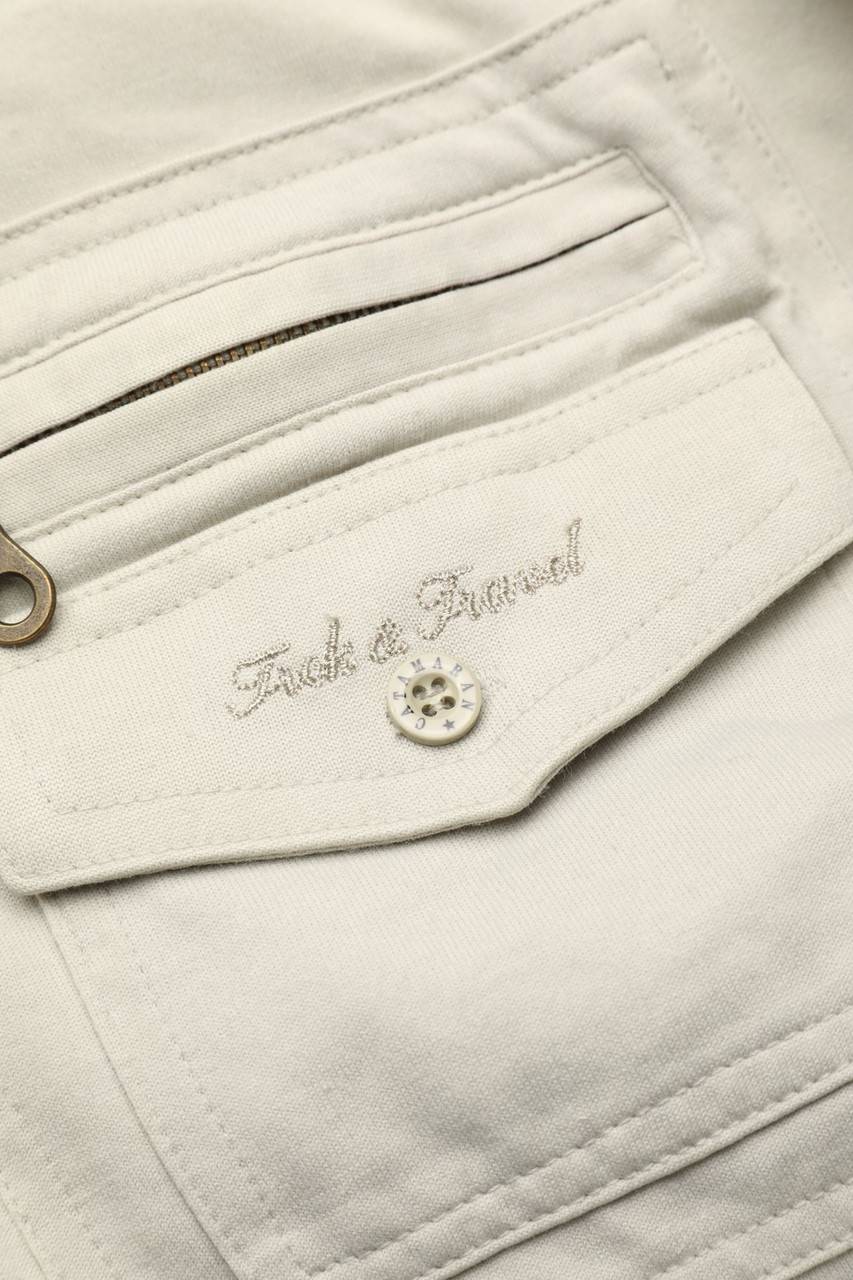 Carou Catamaran Poloshirt im Safari-Stil im Angebot
