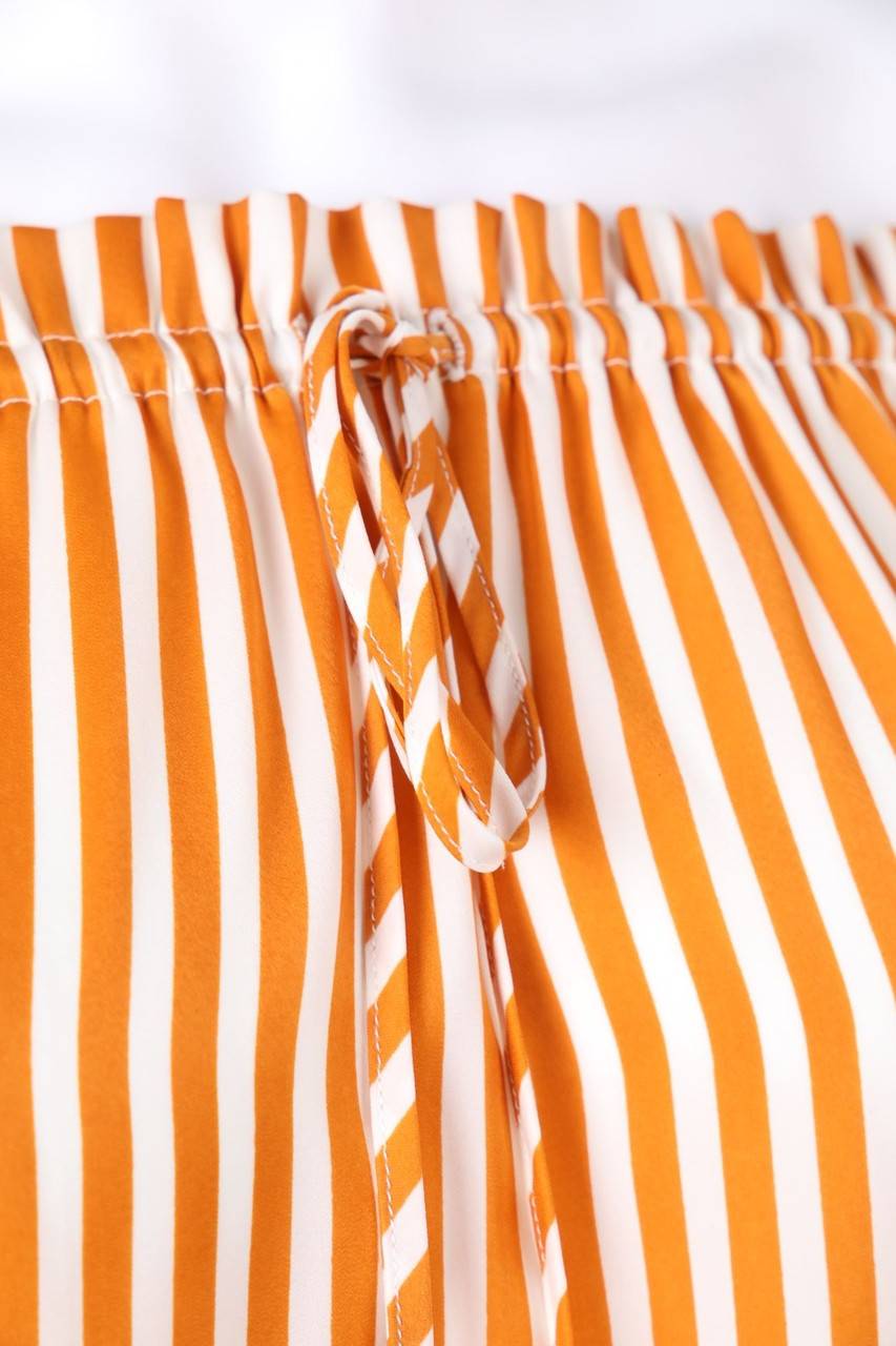 Carou H&M Carmen-Bluse aus Satin VIP-Rabatte