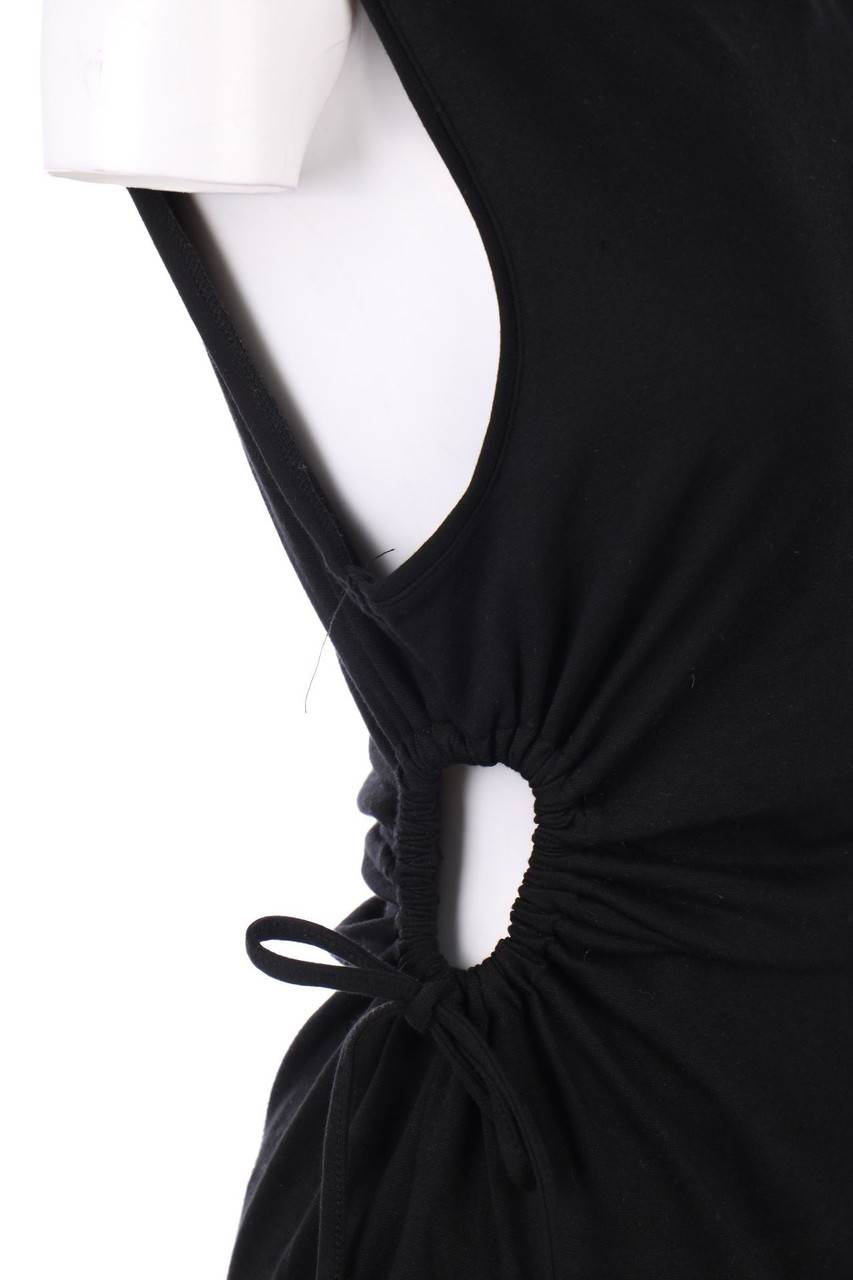 Carou Ohne Label Kleid aus Jersey mit Cut-outs Fabrikladen