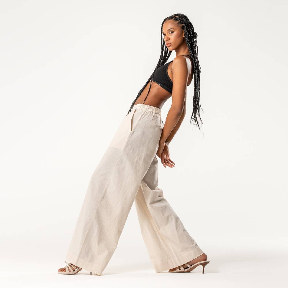 LIVING CRAFTS DUYEN - Weite Bundfaltenhose - Sand Fabrik Onlineshop