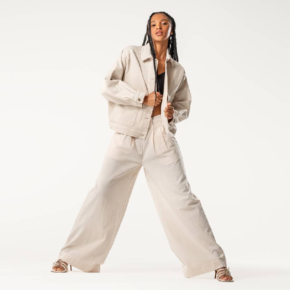 LIVING CRAFTS DUYEN - Weite Bundfaltenhose - Sand Fabrik Onlineshop