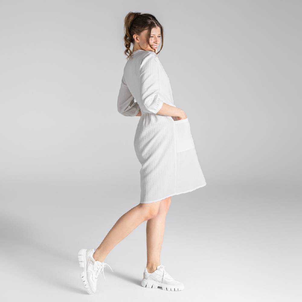 LIVING CRAFTS BLOSWEN - Seersucker Kleid - White Heißer Verkauf