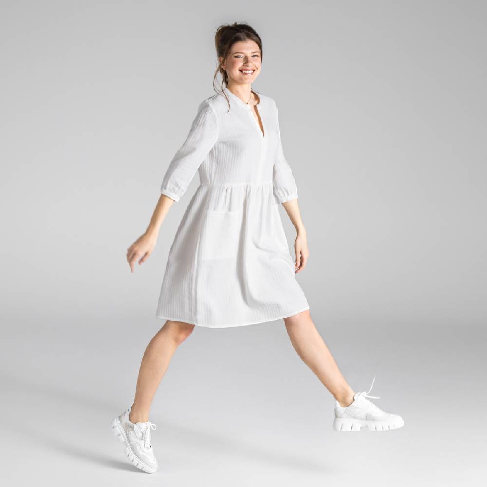 LIVING CRAFTS BLOSWEN - Seersucker Kleid - White Heißer Verkauf