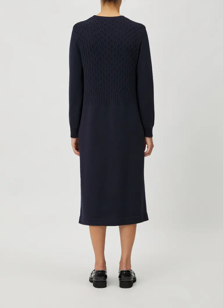 Maerz Muenchen Kleid100% SchurwolleArt. Nr. 397000-399 Meist gekauft