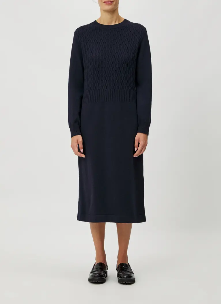 Maerz Muenchen Kleid100% SchurwolleArt. Nr. 397000-399 Meist gekauft