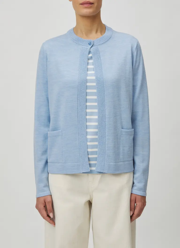 Maerz Muenchen Strickjacke100% MerinowolleArt. Nr. 259500-318 50% Rabatt mit kostenlosem Versand