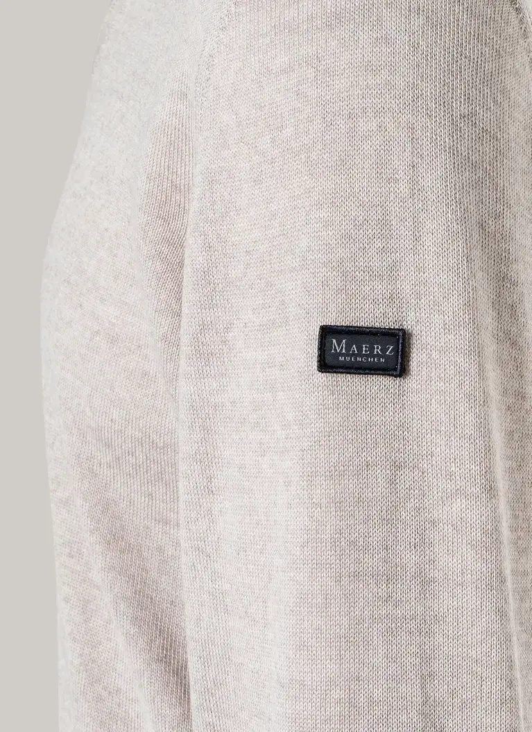 Maerz Muenchen V-Pullover100% MerinowolleArt. Nr. 490400-148 im Angebot