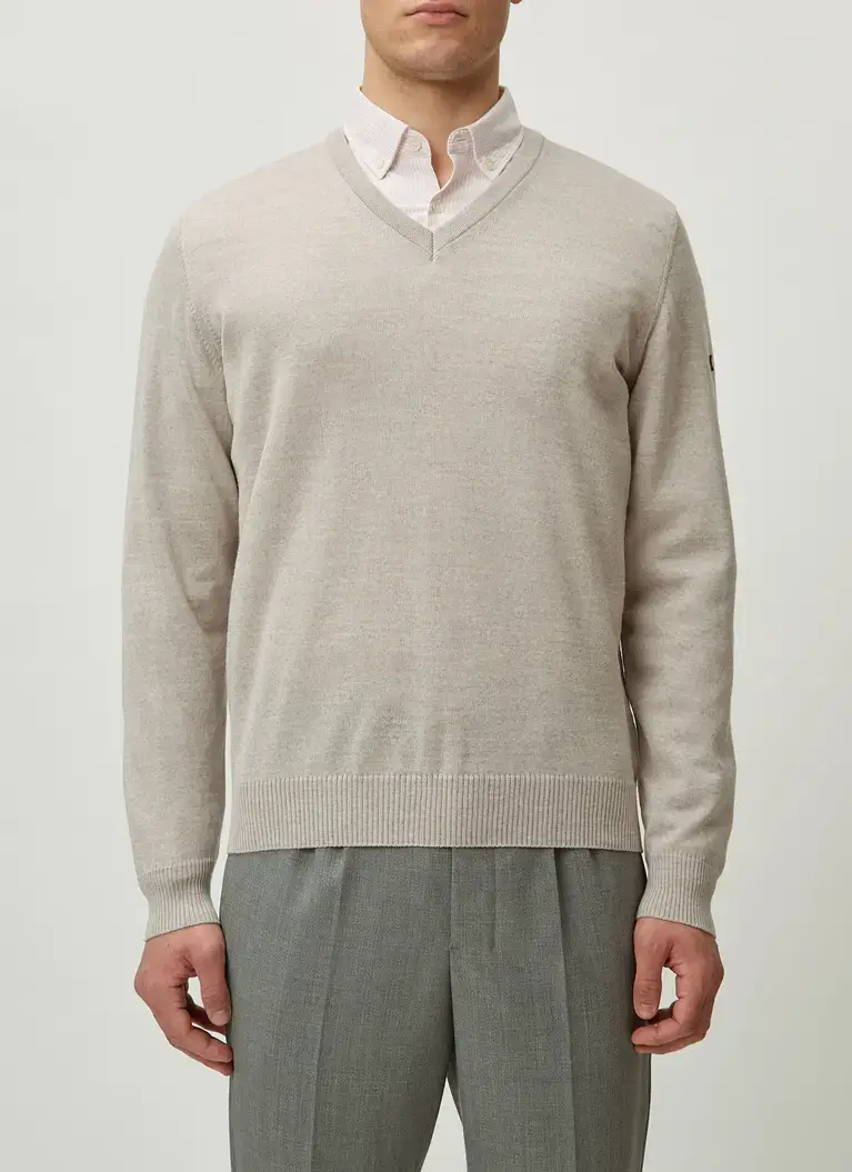 Maerz Muenchen V-Pullover100% MerinowolleArt. Nr. 490400-148 im Angebot