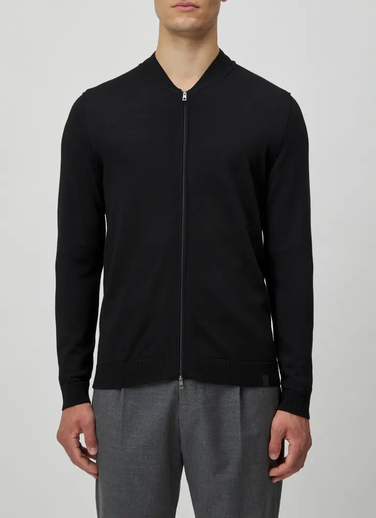 Maerz Muenchen Strickjacke100% MerinowolleArt. Nr. 520100-595 Flash Sale