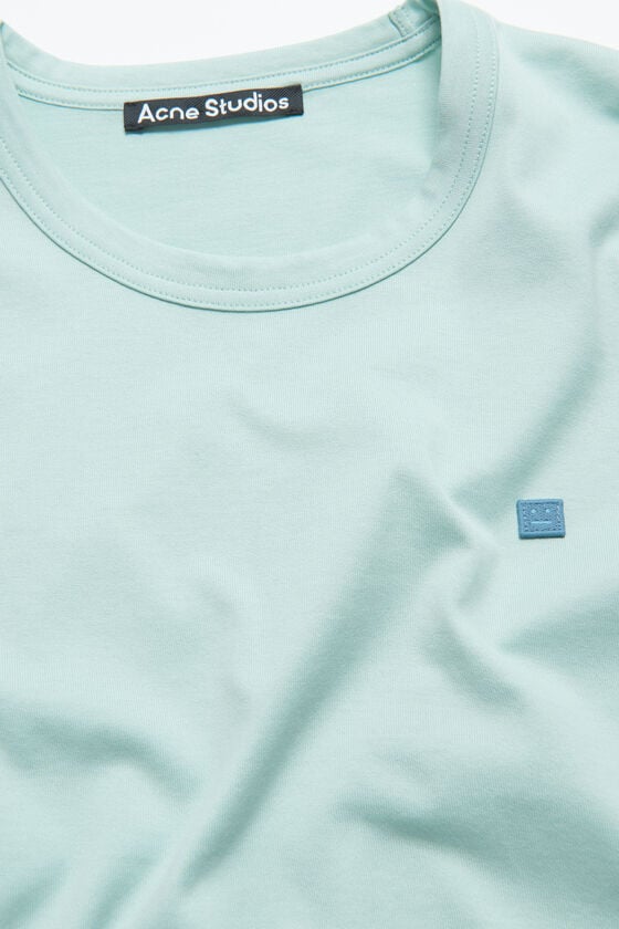 Acne Studios T-Shirt mit Rundhalsausschnitt - Normale Passform Unisex Exklusivangebot